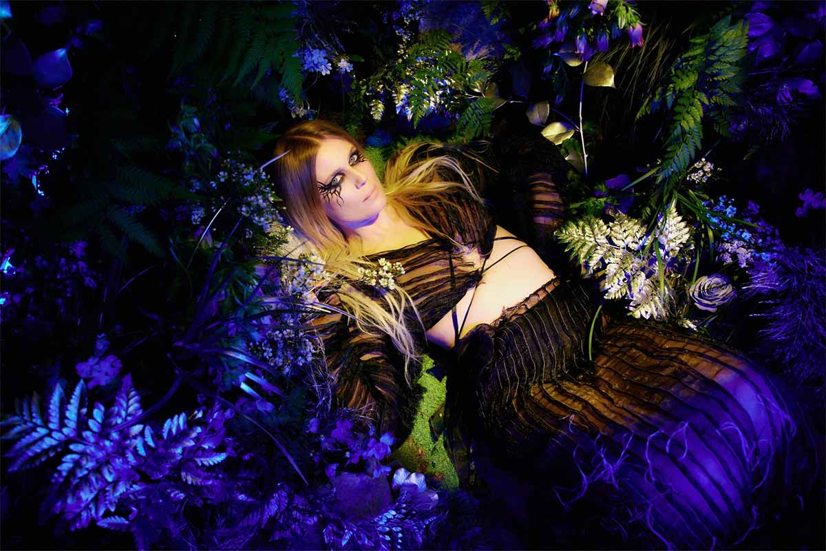 myrkur-participa-en-el-dansk-melodi-grand-prix,-previo-a-eurovision,-con-el-tema-“touch-my-love-and-die”