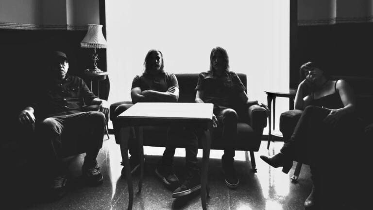 hela-regresa-con-“a-reign-to-conquer”:-un-renacimiento-de-desolacion-y-esperanza-en-el-doom-metal-–-atanathos