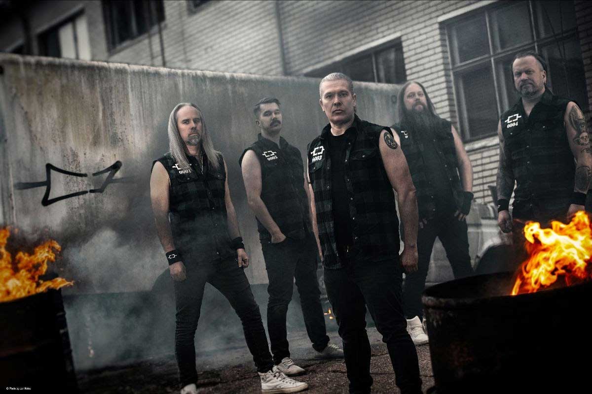 jukka-pelkonen,-cantante-de-omnium-gatherum,-diagnosticado-con-cancer