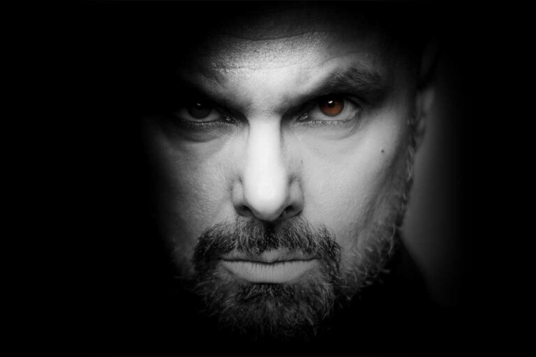 roy-khan-nos-hace-leer-entre-lineas-para-saber-como-sera-su-disco-en-solitario