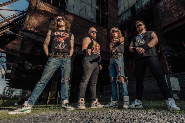 la-bestia-del-thrash-polaco,-abuser,-presenta-su-album-debut-“blood-marks”-a-traves-de-xtreem-music-–-atanathos