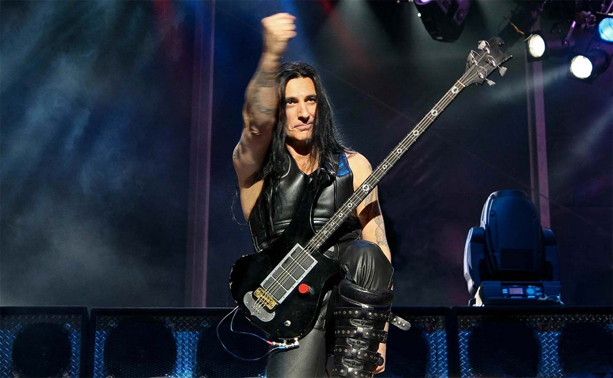 joey-demaio-de-manowar-sobre-los-musicos-que-empiezan:-“veo-demasiadas-bandas-lameculos,-pendientes-de-los-‘likes'”