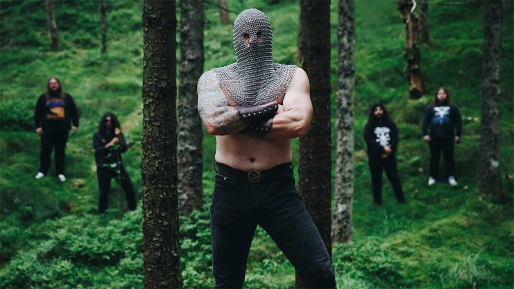 ETERNAL CHAMPION publica el EP “Friend Of War”: Heavy Metal inspirado en la novela “Dark Crusade”