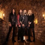 elegant-weapons-de-richie-faulkner-(judas-priest)-y-ronnie-romero-lanzara-el-disco-“evolution”