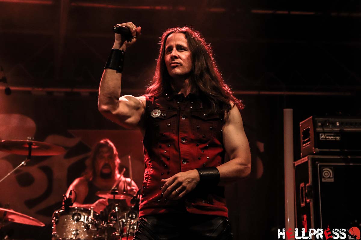 todd-michael-hall-deja-riot:-valentino-francavilla-es-el-nuevo-cantante-del-grupo-de-heavy-metal