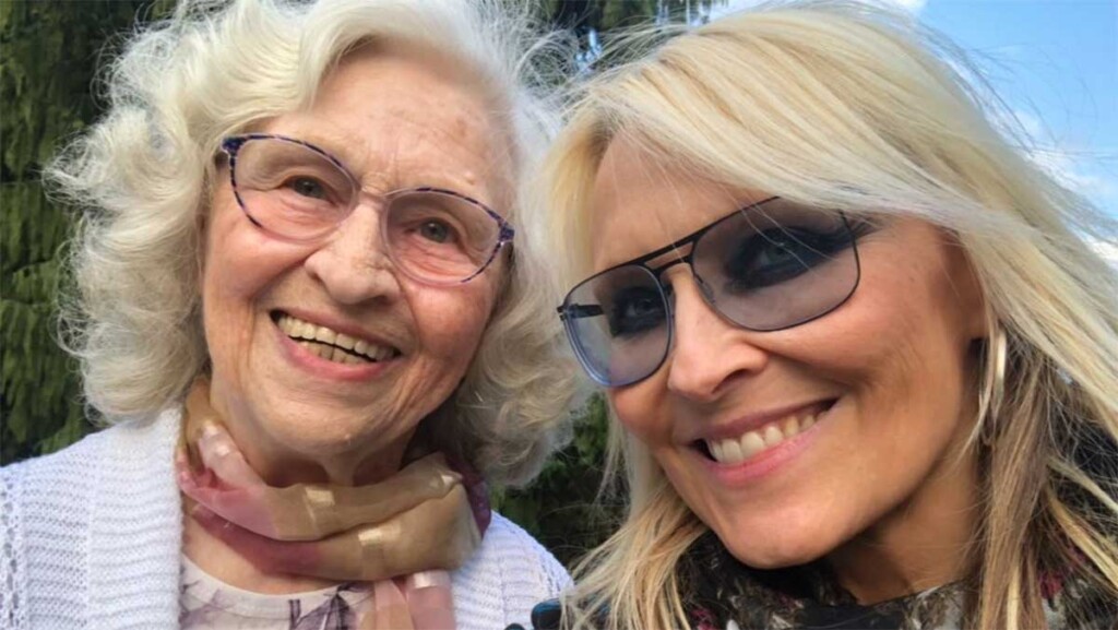Muere la madre de Doro Pesch: “Mi soldado más fuerte y mi mayor apoyo”