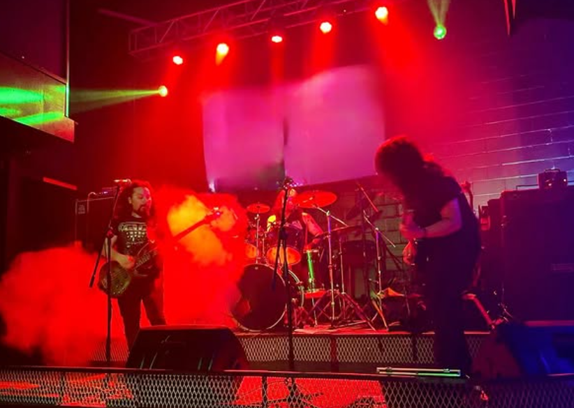 Hoy  en  vivo :  Armamento + bandas invitadas en Refugio Bar , Concepción