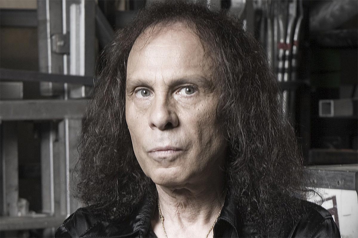 Celebra el Día Mundial del Heavy Metal el 16 de mayo en honor a Dio