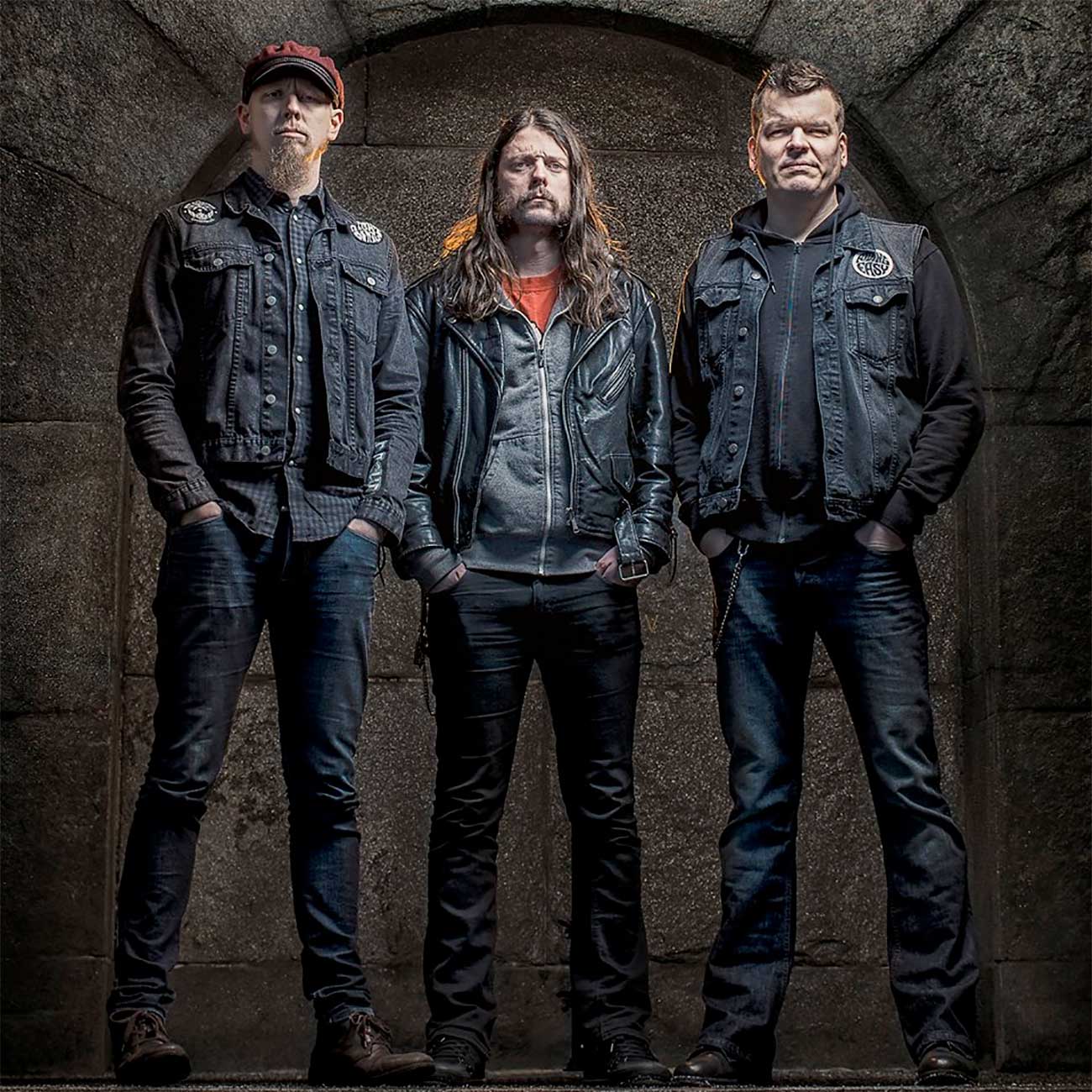 MONOLORD se une a JÖRGEN SANDSTRÖM de GRAVE para “It’s Neverending”
