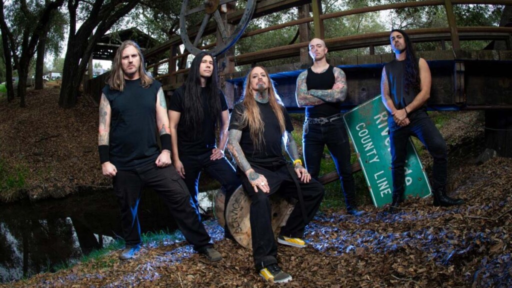 devildriver-comparte-el-single-“dead-in-the-water”:-“estilo-clasico-y-letras-positivas”