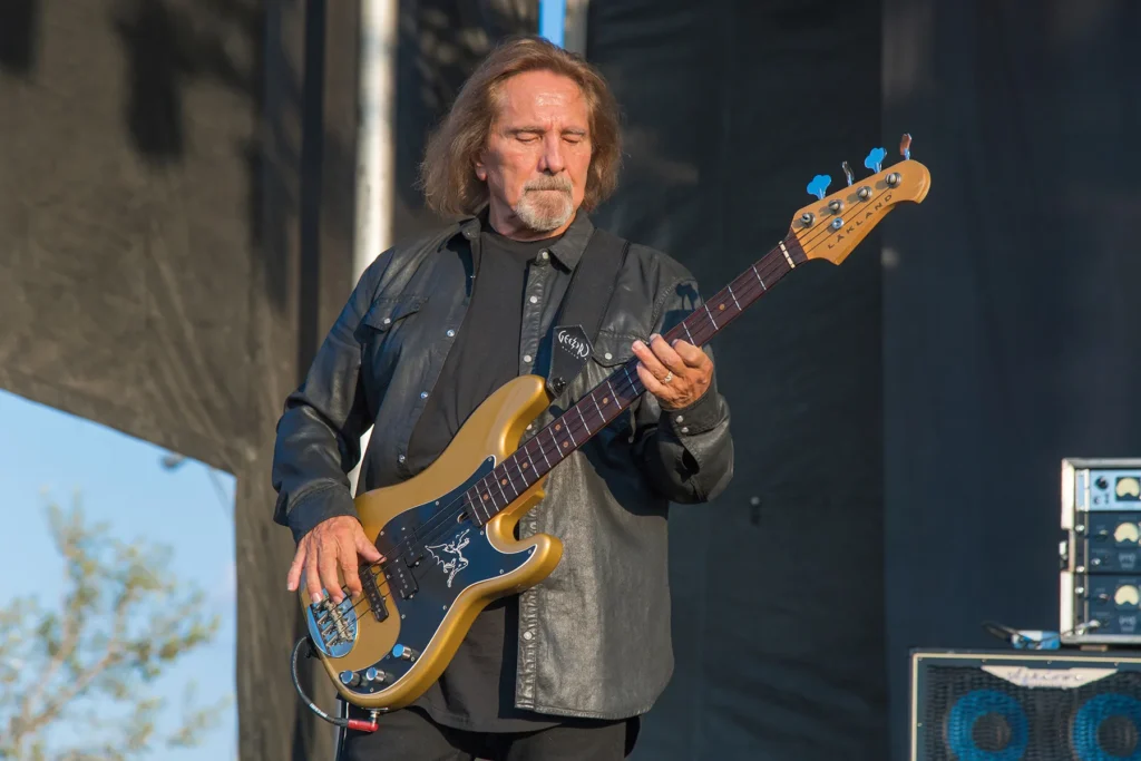 Geezer Butler revela la influencia de Jack Bruce en su estilo de bajo