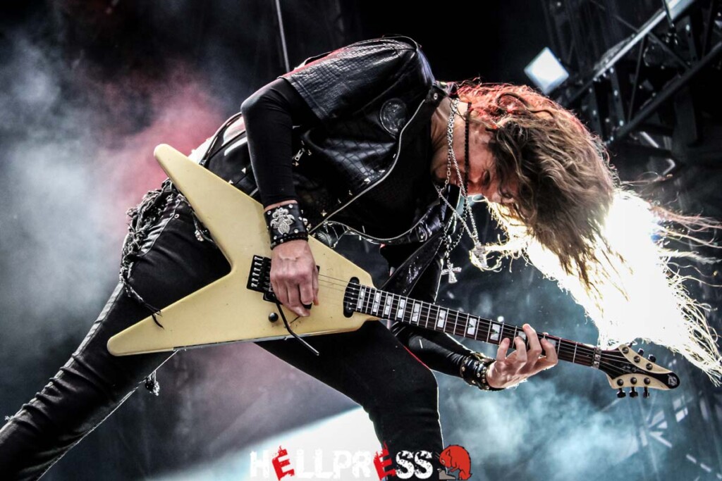hellfest-2026-en-directo:-como-ver-gratis-a-accept,-sabaton,-anthrax-y-mas-de-40-conciertos-en-streaming