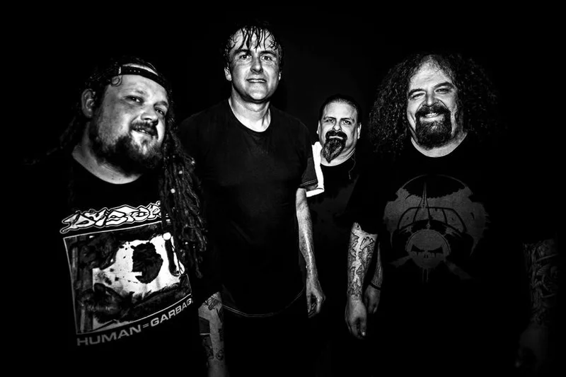 Shane Embury de Napalm Death abre su corazón sobre su salud: “He estado hospitalizado tres veces”