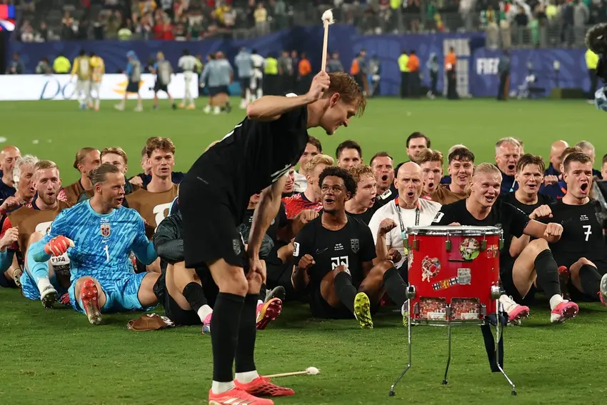 Del moshpit a los estadios: El “remo vikingo” de Amon Amarth conquista el Mundial de Fútbol 2026 – Atanathos