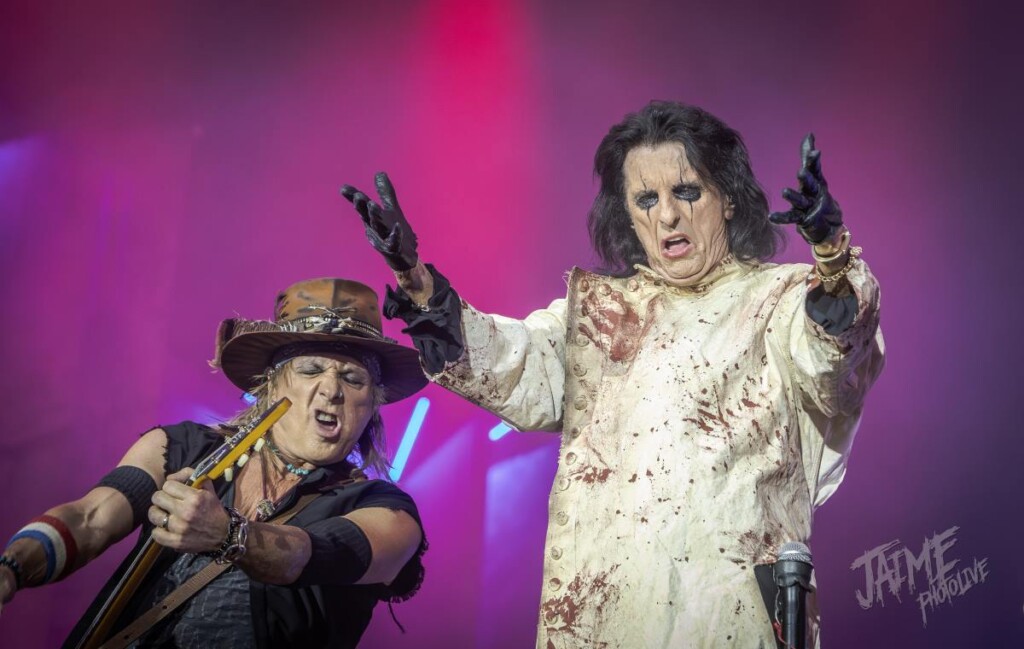 hellfest-2026:-alice-cooper,-borknagar,-the-halo-effect-y-mikkey-dee-brillan-en-la-primera-jornada-del-festival