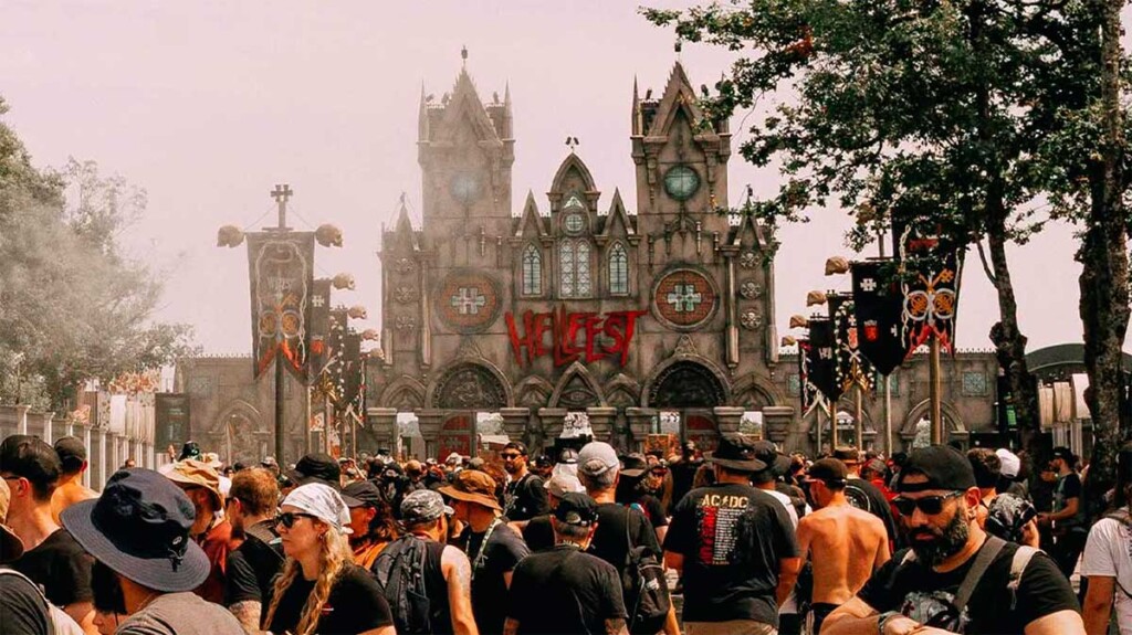 hellfest-2027-pone-a-la-venta-los-abonos:-precio-y-como-comprar-las-entradas-del-festival-de-metal-con-300-bandas