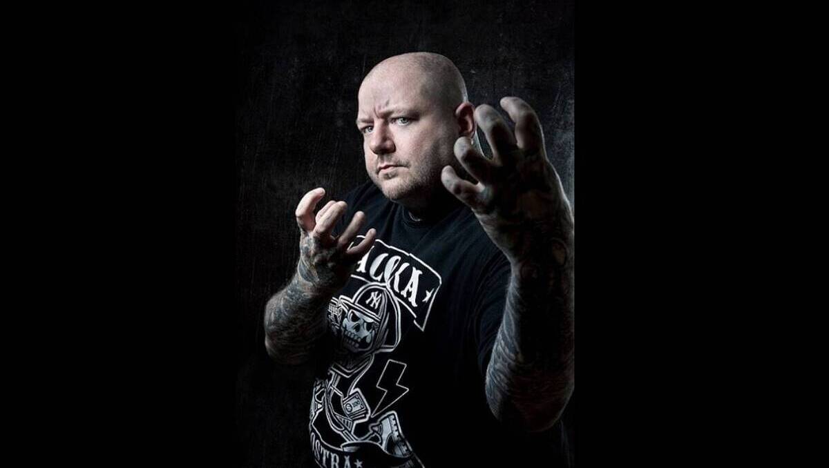 Nicholas Barker (ex Cradle Of Filth, Dimmu Borgir) revela que ha padecido calcifilaxis, una enfermedad potencialmente mortal