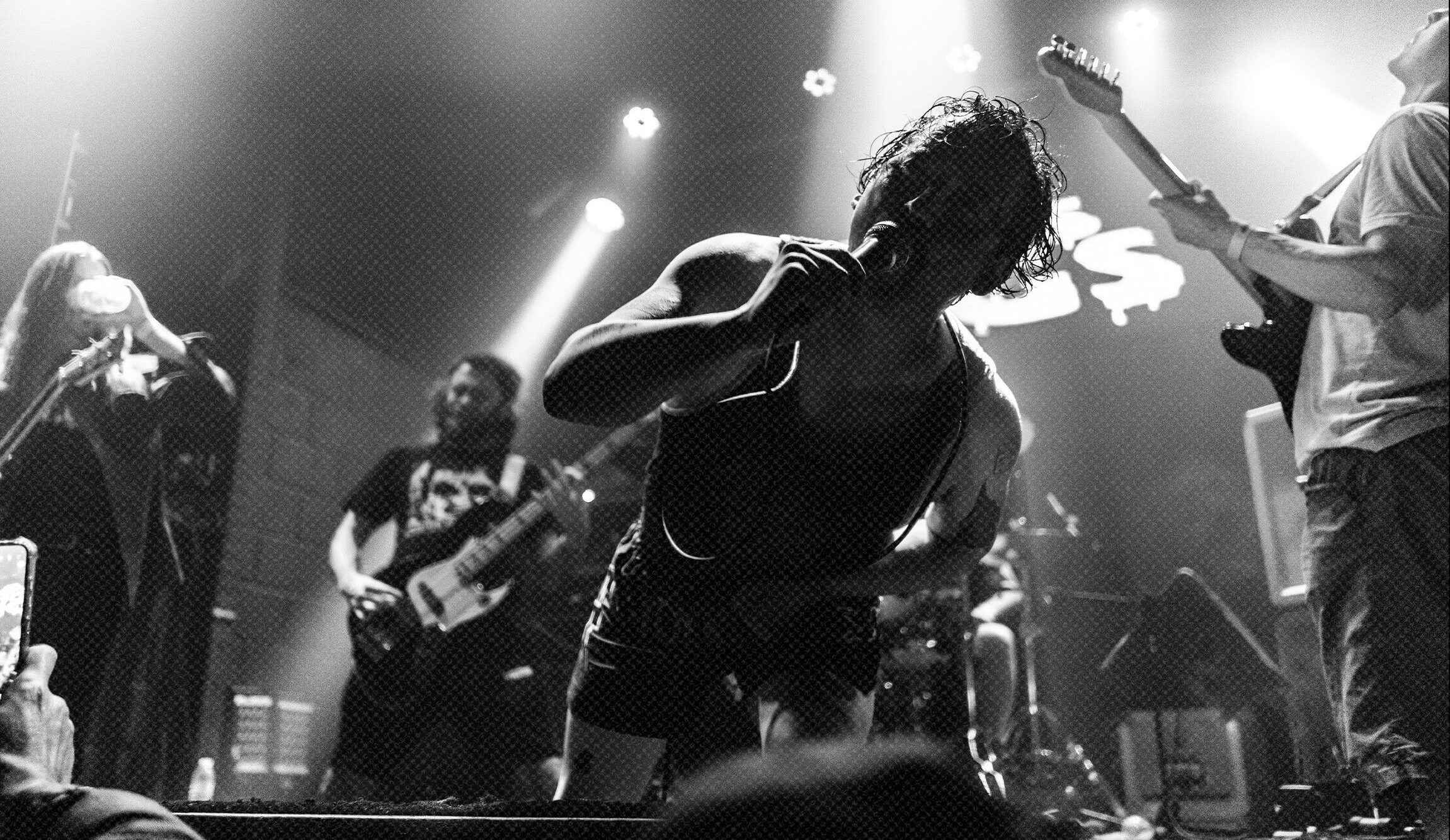 PIGS x 7 en vivo en Argentina: “Una zapada lisérgica al borde del colapso” – Metal-Daze Webzine